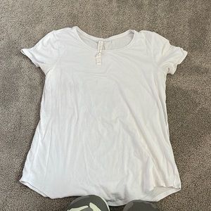 Lululemon white tee